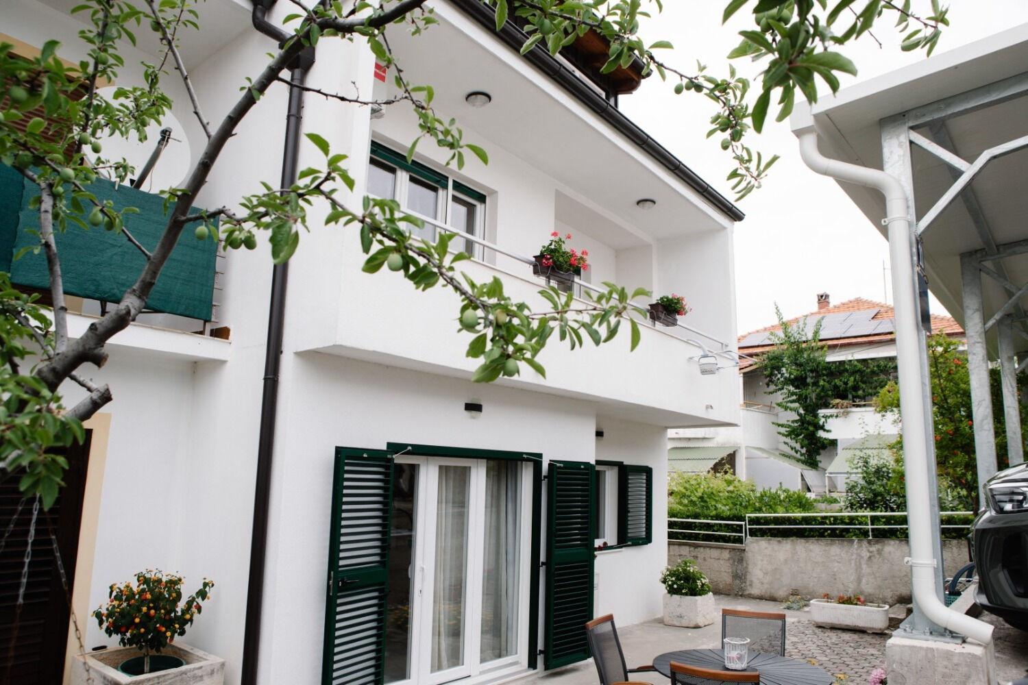 Apartments Petri - Close To The Sea Тисно Экстерьер фото